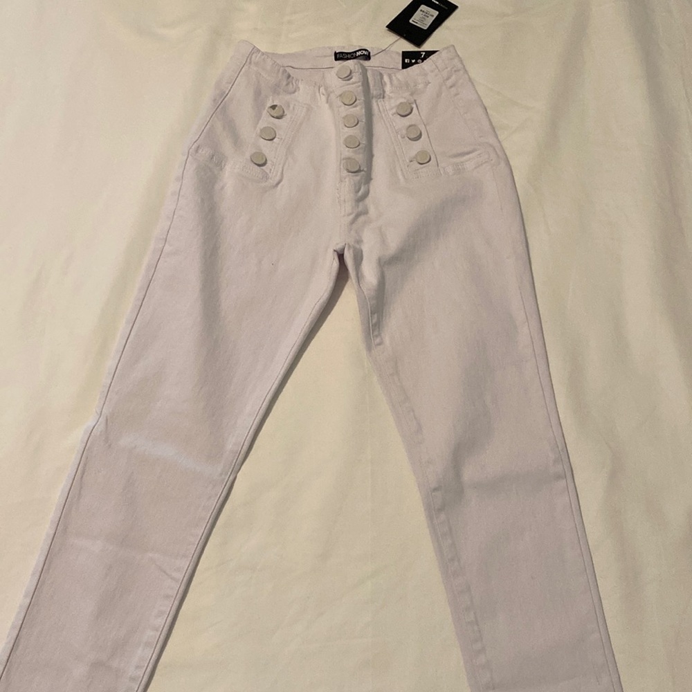White skinny jeans